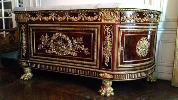 Transformation d’un meuble d’époque Paris