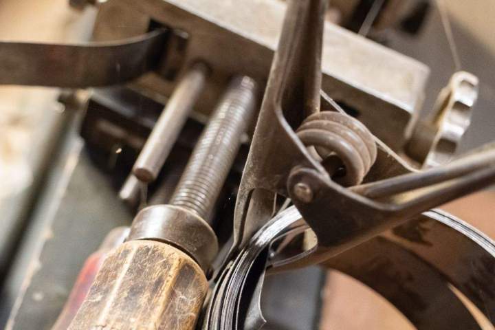 Restauration de meubles anciens Paris